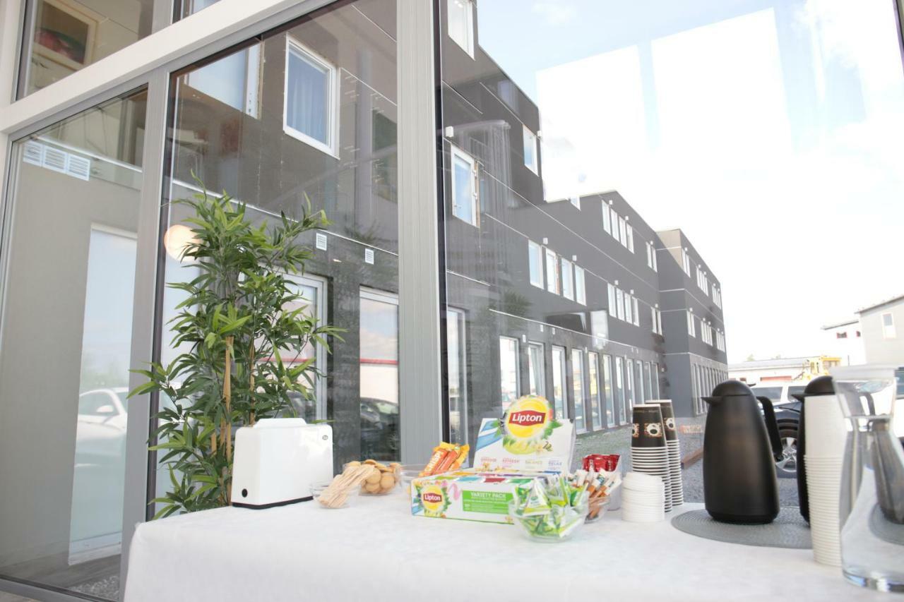 Hotell Norrort Vallentuna Exterior foto